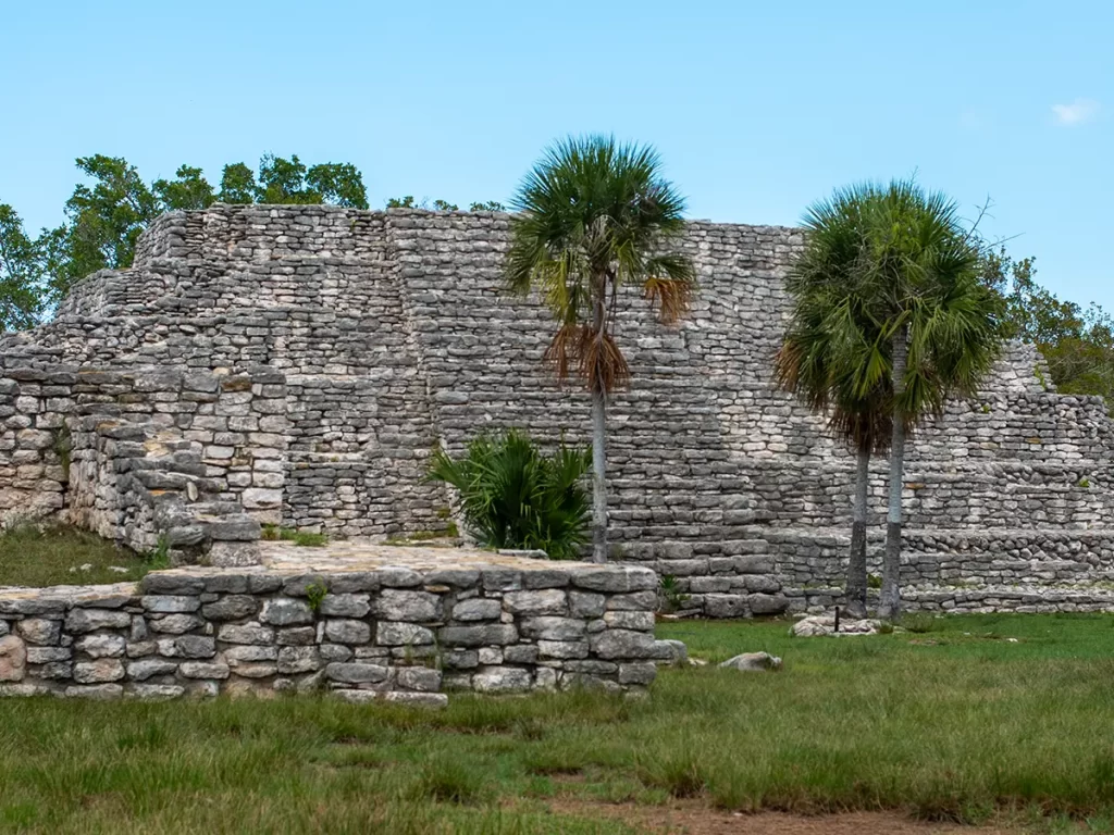 Descubre la historia detras de la zona arqueologica Xcambo